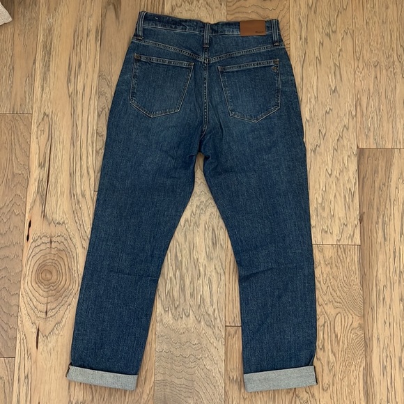 Cuffed medium wash, high waisted Madewell jeans - Picture 4 of 6